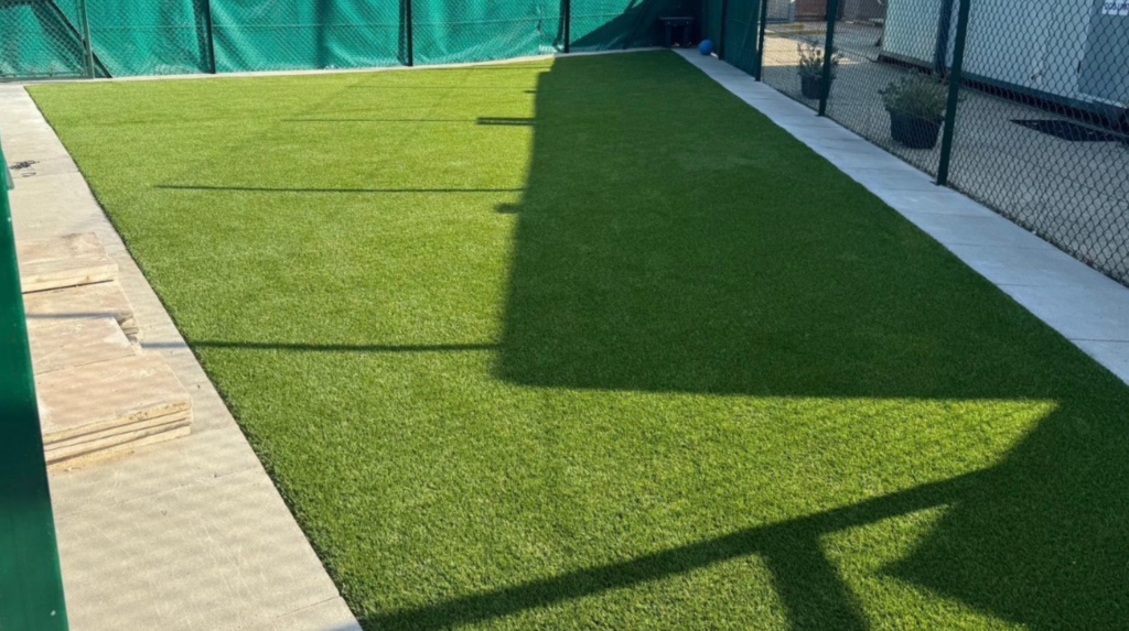 Artificial turf for dog runs